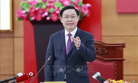 Chủ tịch Quốc hội thăm, làm việc và chúc Tết tại tỉnh Lào Cai