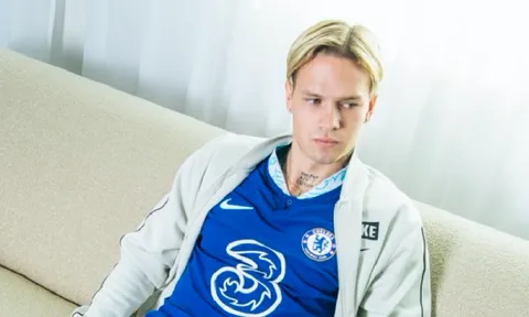 Chelsea ra mắt tân binh trị giá 100 triệu euro