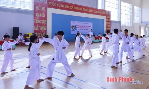 Thi thăng cấp đai Karate thành phố Đồng Xoài lần thứ nhất năm 2023