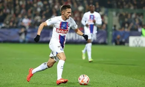 Wolves chiêu mộ thành công cầu thủ của Paris Saint-Germain