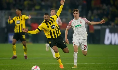 Dortmund thắng kịch tính trong trận tiếp đón Augsburg trên sân nhà