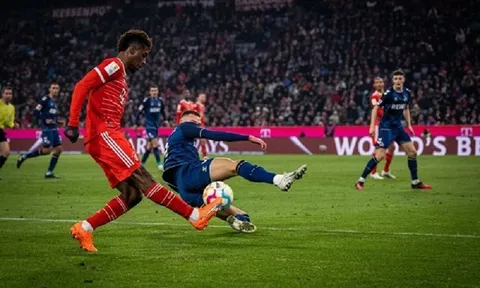 Bayern Munich thoát thua trên sân nhà