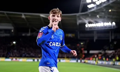 Newcastle vượt mặt Chelsea trong cuộc đua giành chữ ký của Anthony Gordon