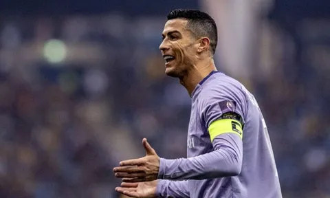 Đồng đội của C.Ronaldo bày tỏ khó chịu với huấn luyện viên