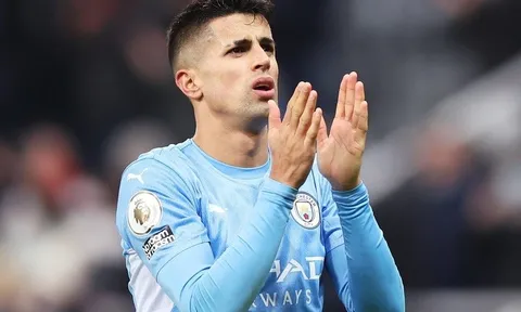 Bayern Munich đạt được thỏa thuận chiêu mộ hậu vệ Joao Cancelo từ Man City