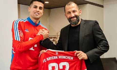 Hậu vệ Joao Cancelo hoàn tất hợp đồng với Bayern Munich