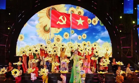 Đặc sắc chương trình nghệ thuật 'Tự hào Đảng quang vinh'
