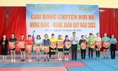 Huyện Bảo Lộc tổ chức giải Bóng chuyền nữ mừng Đảng - mừng Xuân