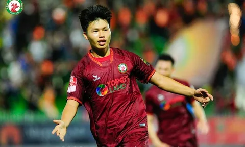 Topenland Bình Định - Khánh Hòa > 3-0: Đại thắng nhờ thẻ đỏ