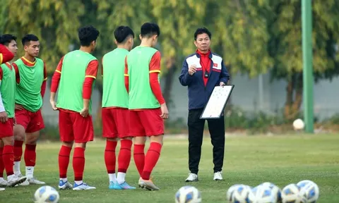 Đội tuyển U20 Việt Nam chờ viện binh từ V.League