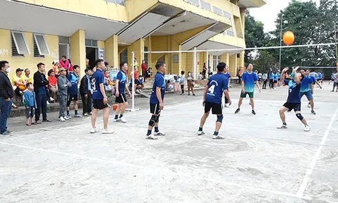 Huyện Thanh Oai tổ chức giải Bóng chuyền hơi mừng Đảng - mừng Xuân Quý Mão