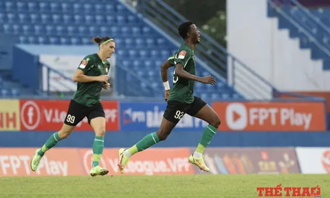 Vòng 4 V.League 2023 > Becamex Bình Dương 1-2 TP.HCM: Chiến thắng đầu tiên của “Chiến hạm đỏ”