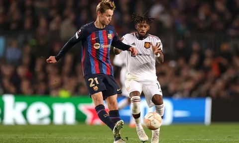 Vòng play-off lượt đi Europa League > Barcelona 2-2 Manchester United: Mãn nhãn với 4 bàn thắng