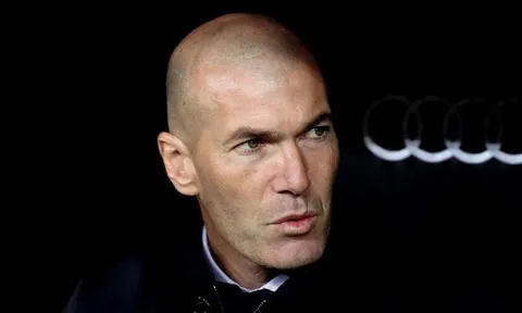 Zinedine Zidane là ứng viên số 1 cho vị trí huấn luyện viên trưởng câu lạc bộ Paris Saint-Germain