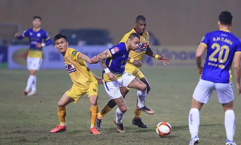 V.League 2023: Chưa kịp "nóng máy" đã dừng cuộc chơi 