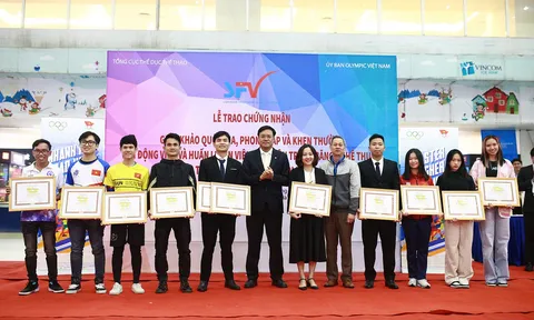 Nhiều cá nhân, tập thể của Liên đoàn Trượt băng và Roller Việt Nam được vinh danh