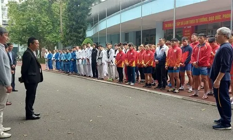 Thứ trưởng Hoàng Đạo Cương kiểm tra và động viên các đội tuyển thể thao đang tập luyện tại Trung tâm Huấn luyện Thể thao quốc gia Hà Nội
