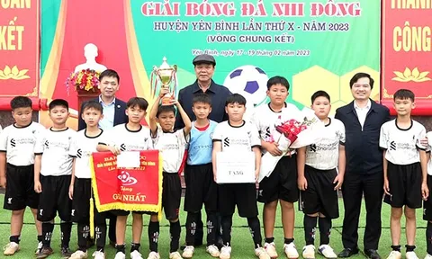 Đội trường Tiểu học và THCS xã Xuân Lai giành giải nhất giải Bóng đá Nhi đồng huyện Yên Bình lần thứ X