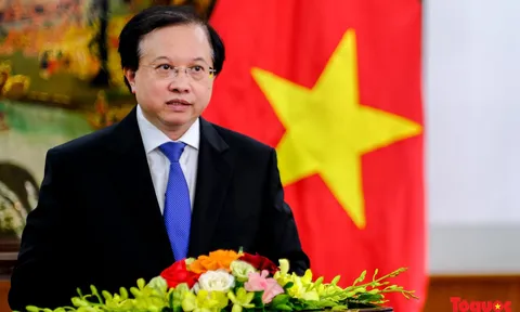 Thứ trưởng Tạ Quang Đông: Chuẩn bị nội dung của Hội thảo quốc gia về Đề cương về văn hóa Việt Nam bám sát những vấn đề vừa có tính lý luận vừa có tính thực tiễn