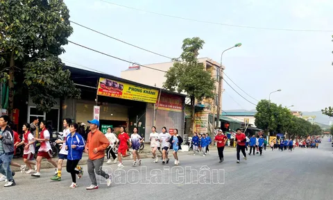 Huyện Tân Uyên phát động Cuộc vận động “Toàn dân rèn luyện thân thể theo gương Bác Hồ vĩ đại”