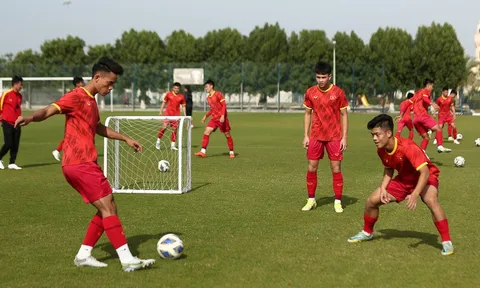 SEA Games 32: Huấn luyện viên Philippe Troussier bắt đầu sàng lọc lực lượng