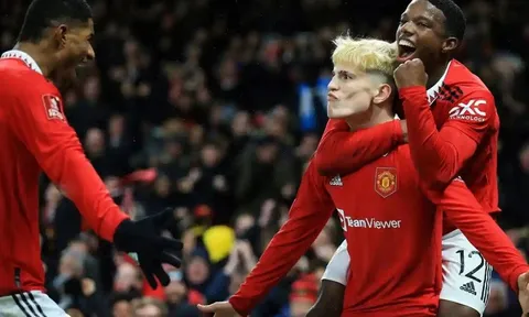 Man United chi lương nhiều nhất Premier League