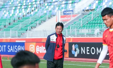 Huấn luyện viên Hoàng Anh Tuấn tự nhận cửa dưới trước U20 Qatar
