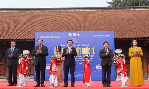 71 Giải thưởng được trao tại cuộc thi Ảnh nghệ thuật Quốc tế
