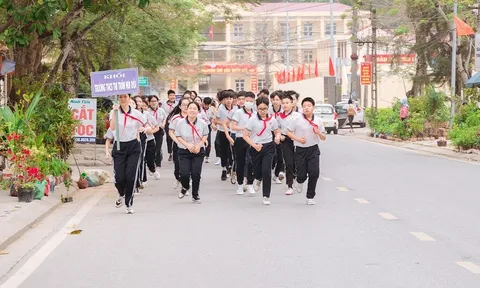 Ngày chạy Olympic vì sức khỏe toàn dân huyện Kiến Thụy năm 2023