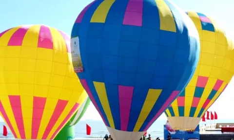 Ngày hội Khinh khí cầu tại biển Đồi Dương - Phan Thiết, Bình Thuận