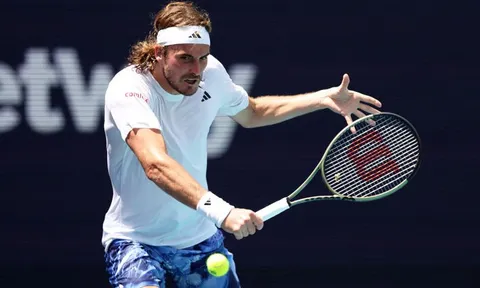 Thượng Hải Masters 2026: Tsitsipas đi tiếp, Hurkacz chạm trán Djokovic 