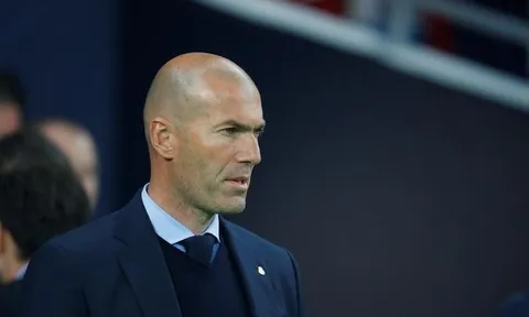 Câu lạc bộ Tottenham muốn bổ nhiệm Zinedine Zidane ngồi "ghế nóng"