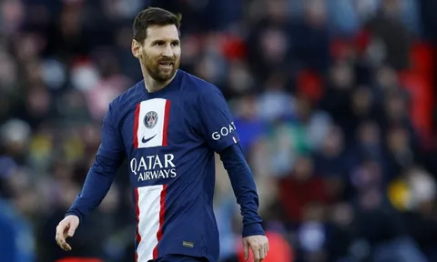 Lionel Messi sẵn sàng giảm lương để trở lại Barcelona?