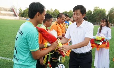 Khai mạc giải Bóng đá vô địch các Câu lạc bộ tỉnh Tây Ninh mở rộng - Tranh Cúp Hải Đăng lần thứ IV năm 2023 