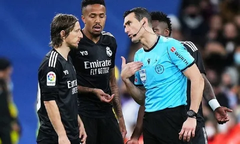 Real Madrid bất bình với trọng tài bắt trận lượt về bán kết Cúp nhà Vua