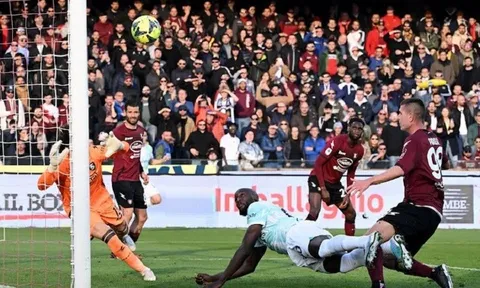 Vòng 29 Serie A: Napoli tiến gần đến Scudetto, thành Milan toàn hòa
