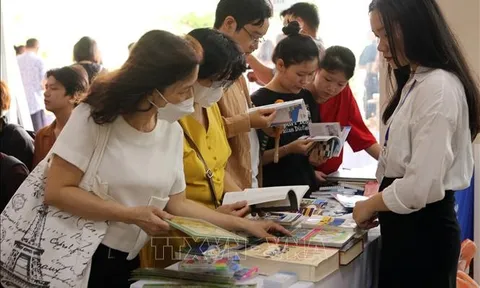Giao lưu văn hóa, gắn kết tình hữu nghị Việt Nam - Pháp
