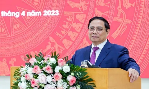 Thủ tướng gửi thông điệp quan trọng về đào tạo nhân lực khi tới thăm trụ sở mới của ĐHQG Hà Nội