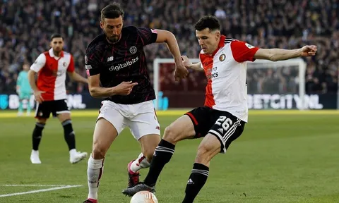 AS Roma gục ngã ở lượt đi tứ kết Europa League