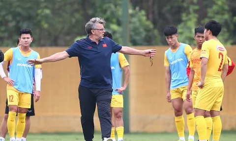 SEA Games 32: Huấn luyện viên Troussier đi tìm lời giải cho bài toán khó