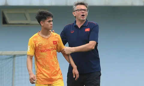 Đội tuyển U22 Việt Nam: Huấn luyện viên Troussier cậy nhờ sức trẻ