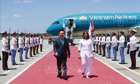 Chủ tịch Quốc hội Vương Đình Huệ bắt đầu thăm chính thức Cuba