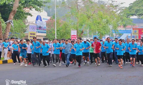 Thành phố Long Khánh tổ chức Lễ phát động Ngày chạy Olympic vì sức khỏe toàn dân và giải Việt dã truyền thống