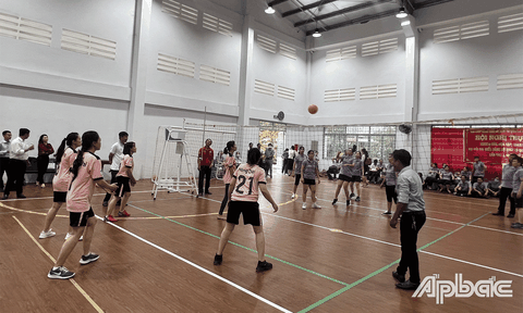 Trường Chính trị Tiền Giang tổ chức Hội thao Kỷ niệm 48 năm Ngày Giải phóng miền Nam