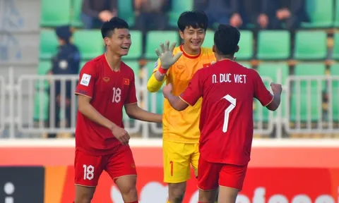 Đội tuyển U22 Việt Nam: Tăng thêm chất thép cho hàng phòng ngự