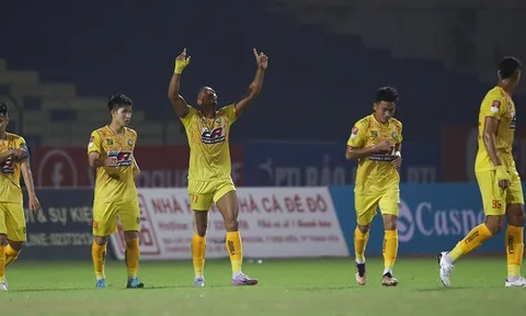 V.League: Câu lạc bộ sốt ruột đòi thay đổi