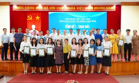 Thừa Thiên Huế tổng kết và trao giải cuộc thi “Phòng làm việc xanh - sạch - đẹp”