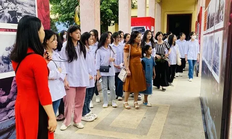 Trưng bày chuyên đề “Điện Biên Phủ - Điểm hẹn lịch sử” tại Bảo tàng Văn hóa các dân tộc Việt Nam