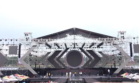 Lộ diện sân khấu xứng tầm quốc tế của Hoa Sen SoundFest 2023