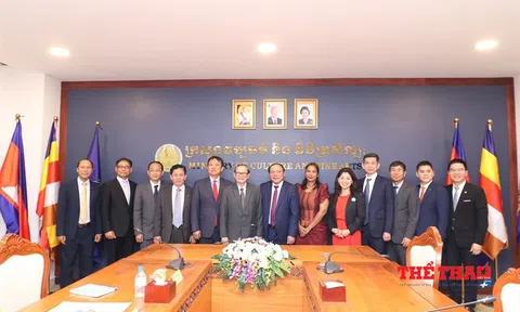 Bộ trưởng Nguyễn Văn Hùng: Văn hóa là sợi dây gắn kết tình hữu nghị Việt Nam - Campuchia